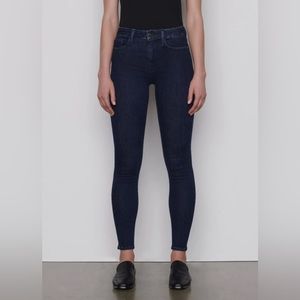 NWT - FRAME DENIM LE ONE SKINNY